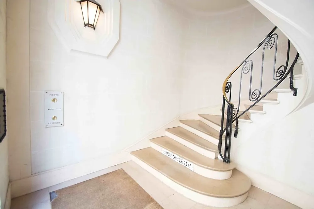 Апартаменты Luxury Apartment In Paris - Montorgueil Париж