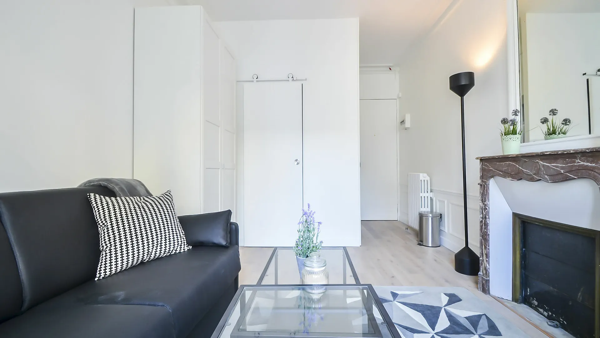 Luxury Apartment In Paris - Montorgueil